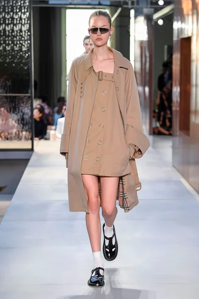 Look 83